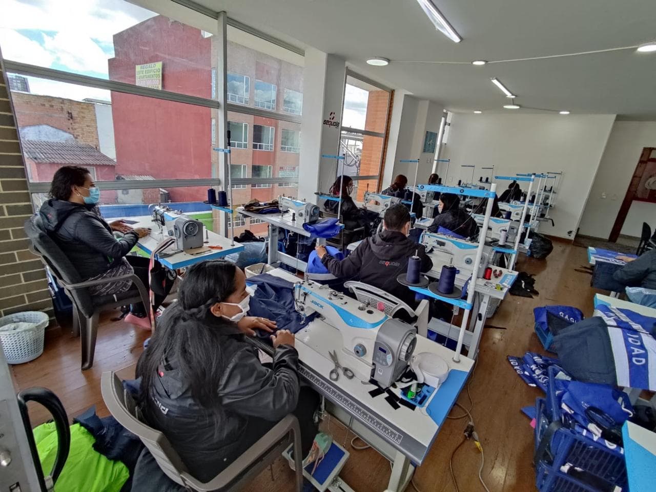 Taller de confeccion EPP Motorizados - Maquinas de costura